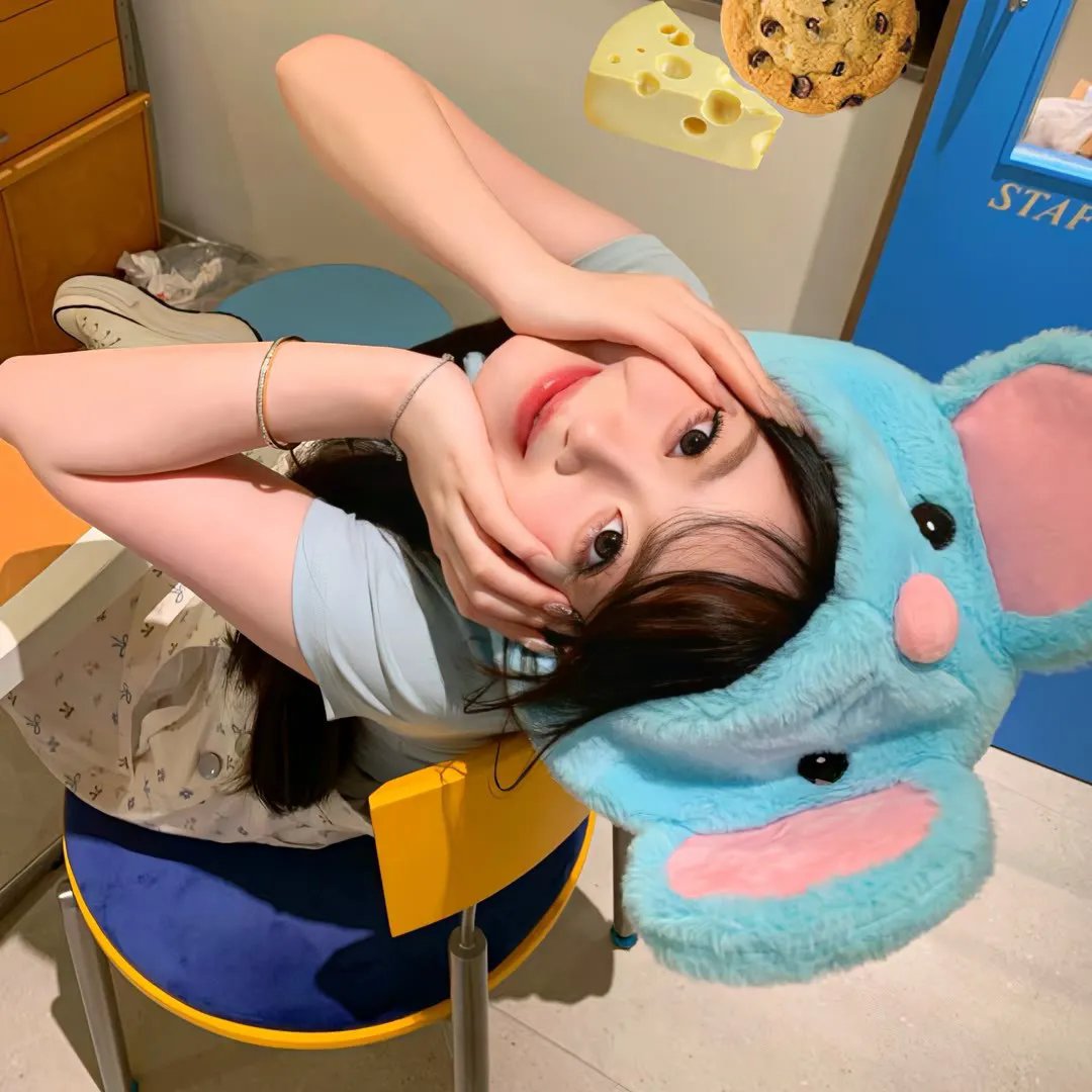 艳谍飘香